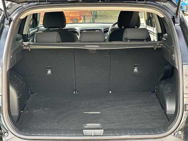 Hyundai TUCSON TGDi Hybrid 230 Premium BLACK
