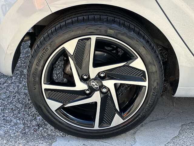 Hyundai I10 MPi Premium SLEEK SILVER